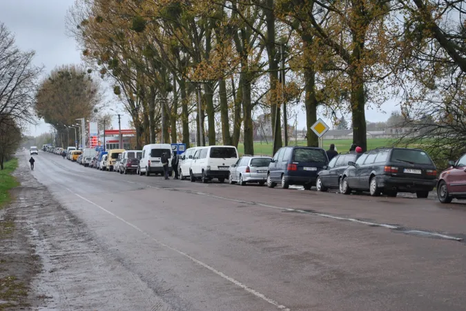 В «Устилузі» в жінки з автомобіля вкрали валюту