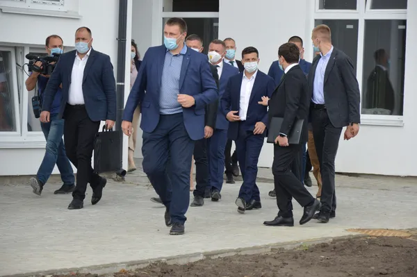 Дорога, дитсадок, атовці та бізнесмени: що робив на Волині Володимир Зеленський