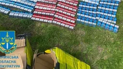 У Нововолинську в мікроавтобусі знайшли «ліві» цигарки на 200 тисяч (фото)