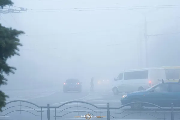 Неймовірні фото туманного Луцька