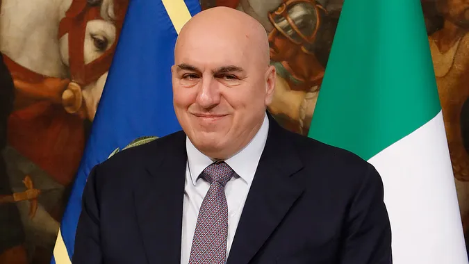 Італія планує продовжити декрет про постачання зброї Україні на 2023 рік, – міністр