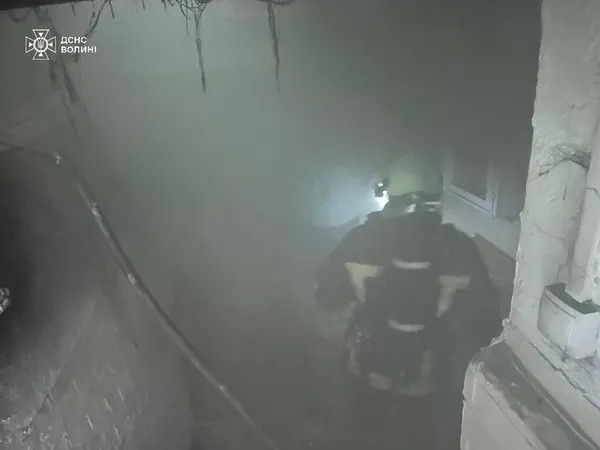 У Нововолинську спалахнула пожежа у гуртожитку закладу освіти