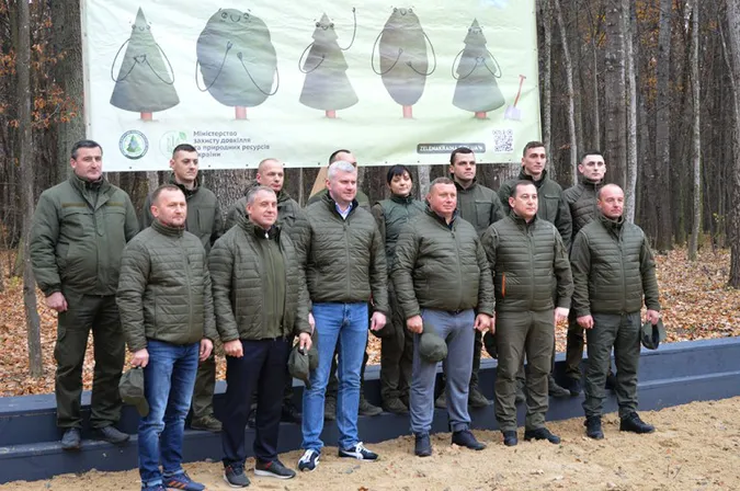 На Волині висадили тисячі дубів та сосен (фото)