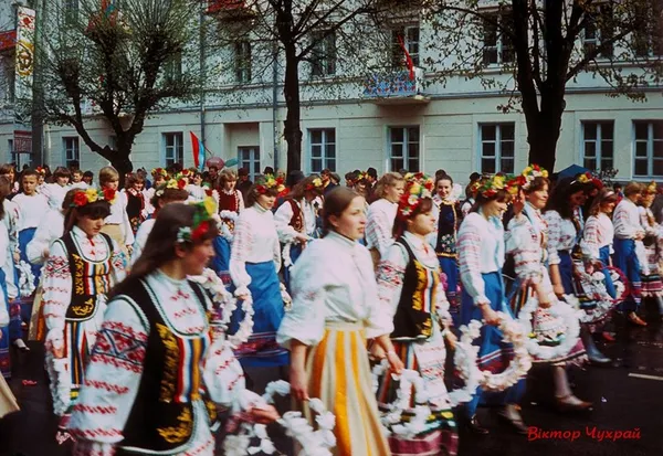 Як у Луцьку святкували Жовтневу революцію (фото)