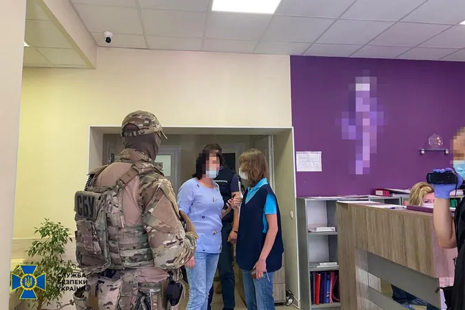 «Дитина під ключ» коштує 60 тисяч доларів: СБУ викрила схему продажу немовлят
