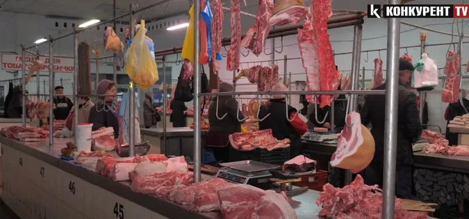 На луцькому ринку перестали купувати м'ясо: що коїться (відео)