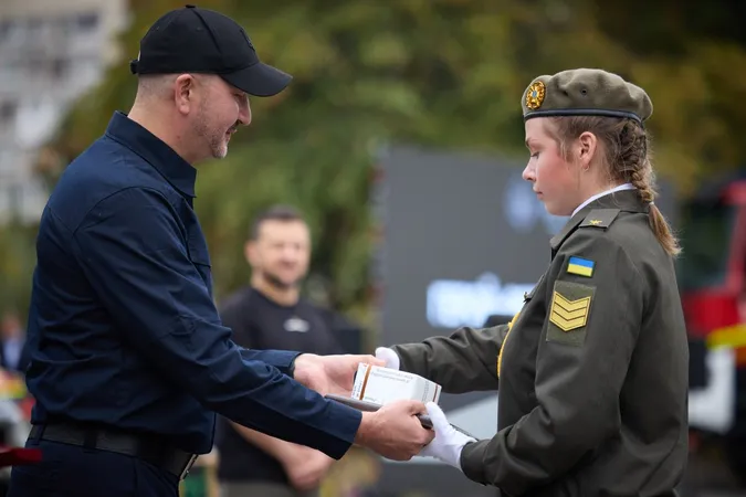 Волинянка за порятунок 5-річної дитини отримала звання «Герой-рятівник року» (фото)