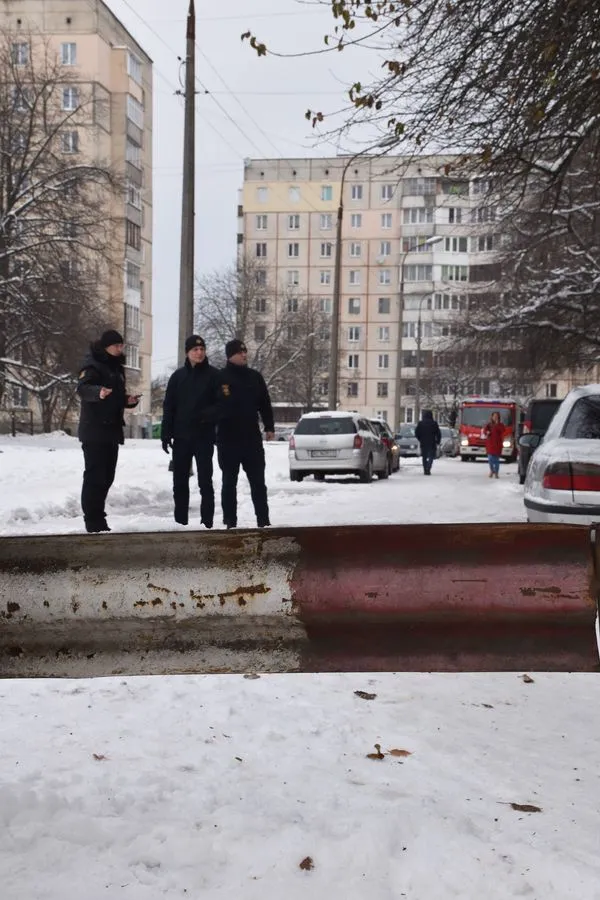 Не може проїхати пожежне авто: у Луцьку демонтували обмежувачі руху (фото)
