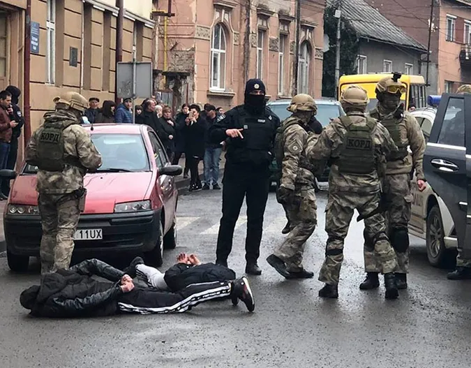 У Нововолинську затримали банду наркоторговців