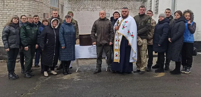 У Луцькому СІЗО освятили каструлю води (фото)
