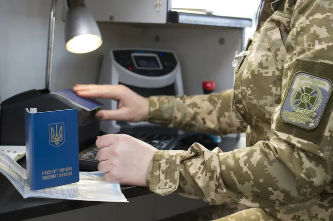 Виїзд за кордон для студентів українських вишів – неможливий, але є виняток