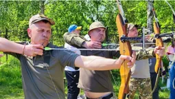 «Виступили всі»: у Луцьку – турнір зі стрільби з лука серед військових (фото, відео)