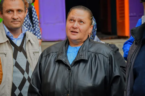 «Дай вам Бог здоров'я», – каже жінка