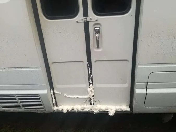 «Війна» за покійників у Ківерцях: підприємиця заперечує причетність до тиску на конкурентів