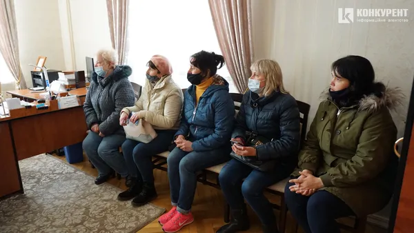 Боротьба за початкову школу: батьки із Кульчина зустрілися з Зіновією Лещенко (відео)