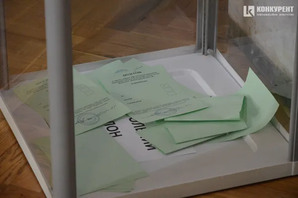 Як обирали нову голову Волиньради та хто потрапив «під роздачу» Кварцяного