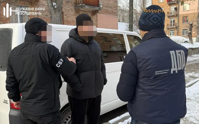 На Волині правоохоронець торгував переведенням військових у тил