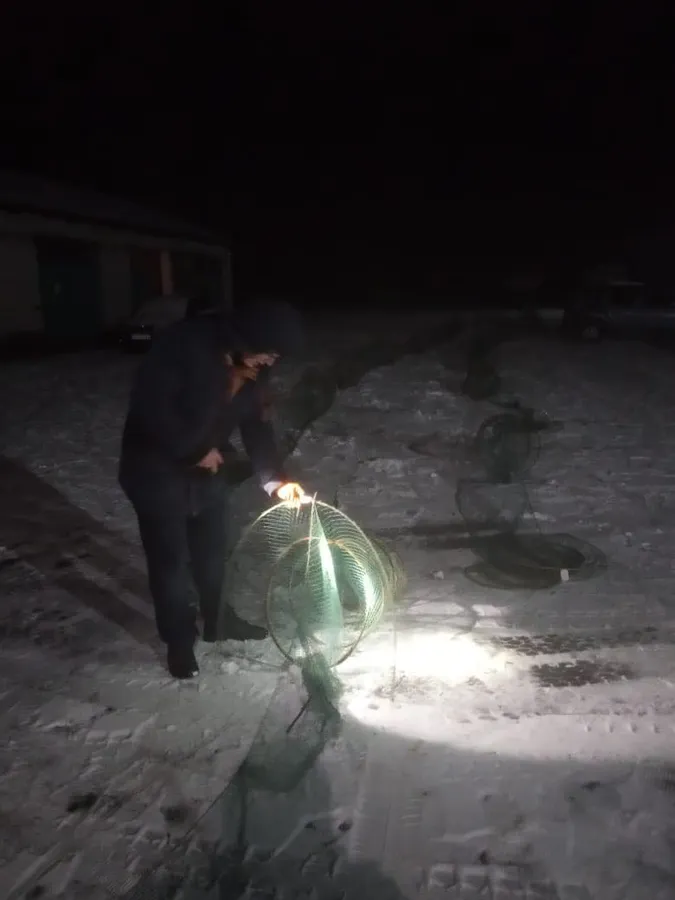 У Світязі знайшли 42 метри сіток для вилову вугрів (фото, відео)