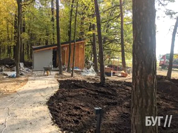 Альтанки, стежки з бруківки, освітлення: біля Володимира оновлюють рекреаційну зону (фото, відео)