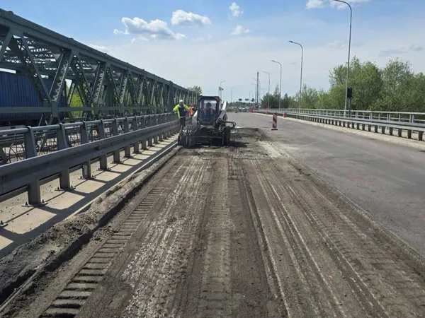 На волинському пункті пропуску «Ягодин» розпочали ремонт мосту (фото)