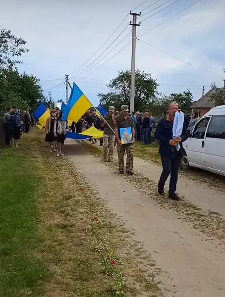 Невимовна втрата: на Волині попрощалися із воїном Віталієм Ткачуком (фото)