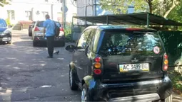 Через паркохамів з луцьких дворів не вивозять сміття (фото)