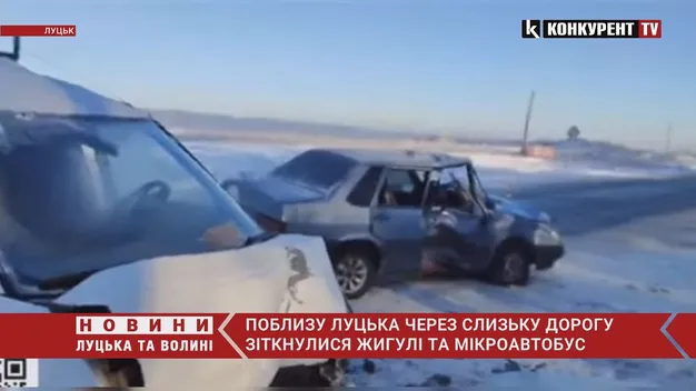 Через ожеледицю: моторошна ДТП під Луцьком (відео)