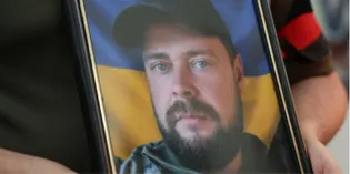 «Був найбільшою опорою і підтримкою»: на Волині попрощалися з загиблим воїном Ігорем Лавришиним