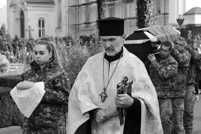 У Луцьку попрощалися із загиблим на Запоріжжі Романом Домановим