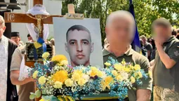 У Нововолинську попрощалися з воїном Миколою Селещуком (фото)