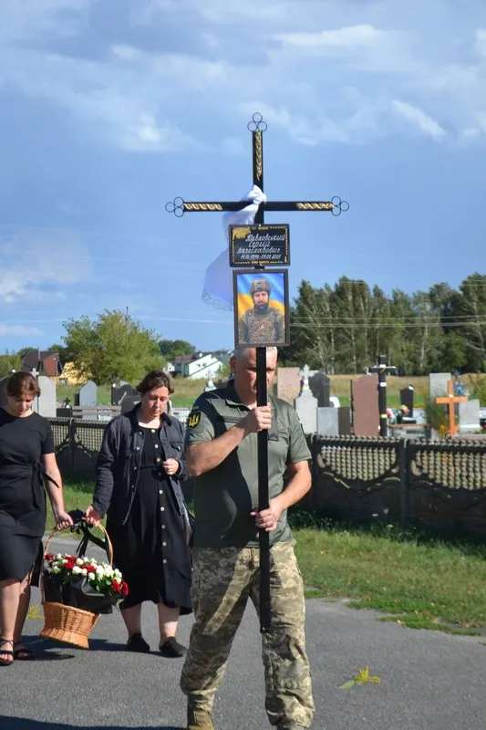 Навіки додому: на Волині попрощалися з загиблим воїном Сергієм Павловським