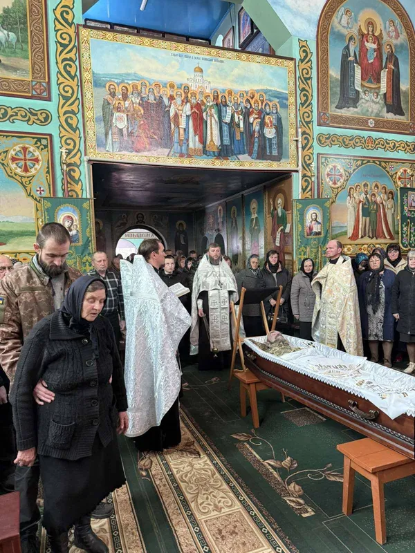 Серце зупинилося під час служби: на Волині попрощалися з воїном Сергієм Стеренчуком (фото)