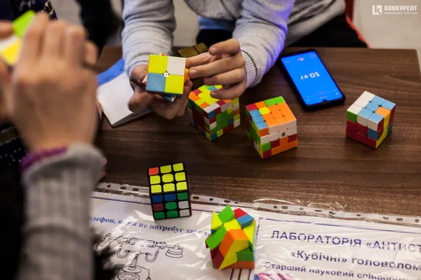 Із роботами та кубиками: у «Промені» відбувся науковий пікнік для маленьких лучан (фото)