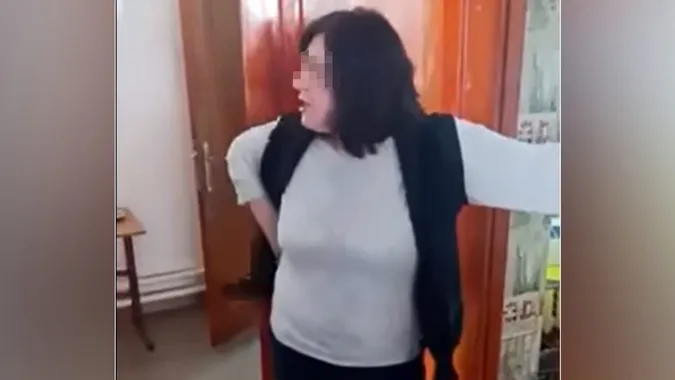 На Волині звільнили вчительку, яка послала нах*й батьків при дітях (відео)