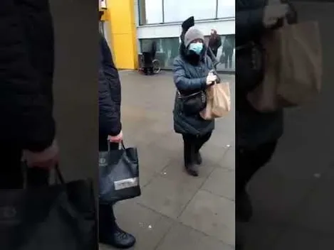 Нова «точка»: у Луцьку продовжує жебракувати псевдоінвалід (відео)