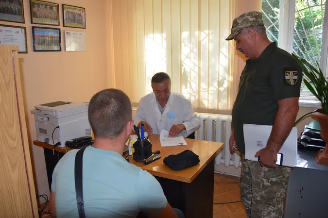 Волинських резервістів відправили на збори до Черкащини (фото)