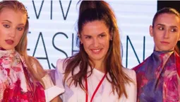 Луцька дизайнерка презентувала на Lviv Fashion Week свої сукні й хустки (фото)