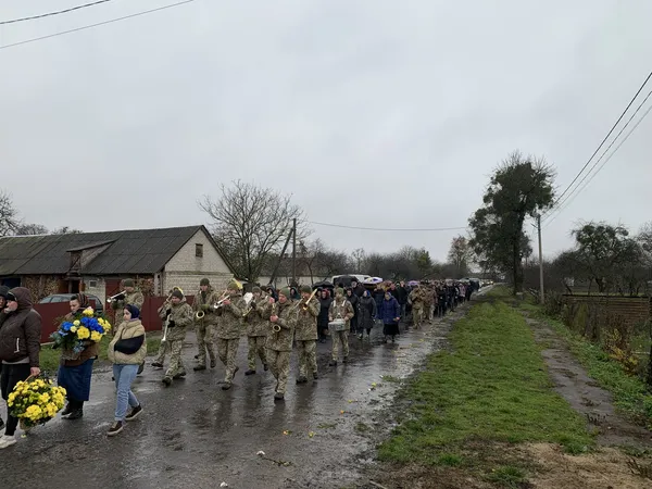 Назавжди 33: на Волині попрощалися із загиблим солдатом Андрієм Залевським (фото)