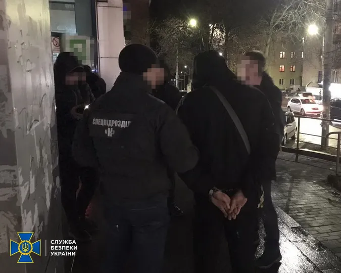 СБУ затримала кіберполіцейського: хотів хабар у біткойнах за «правильну» експертизу порно