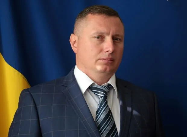 Шахраї: фейковий волинський губернатор знову просить грошей