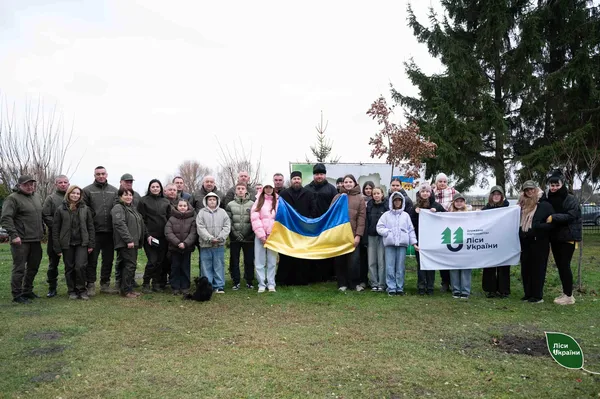 На Волині висадили мільярдне дерево (фото)
