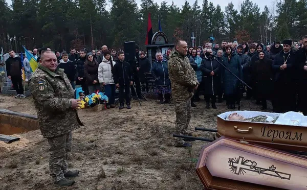 На Волині попрощалися з полеглим воїном Анатолієм Горайчуком (фото)