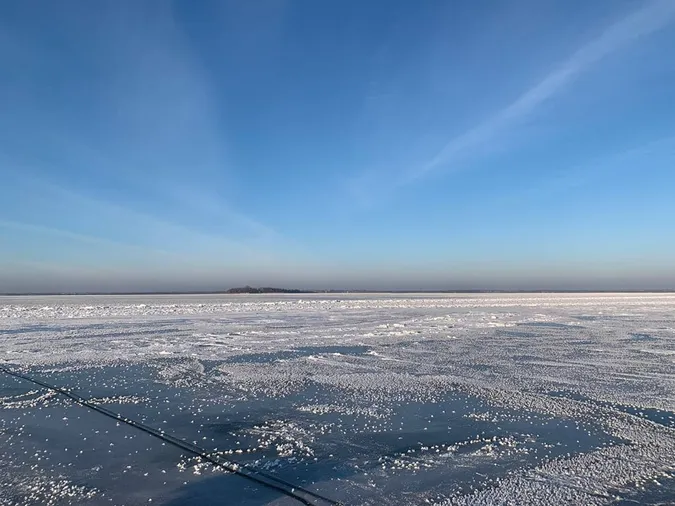 Шацькі озера замерзли (фото)