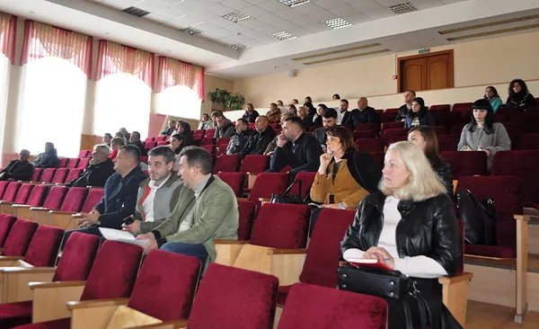 Реєстрація податкових накладних: волинські податківці та бізнес обговорили труднощі в роботі (фото)