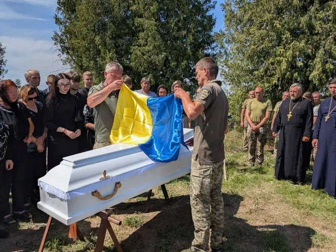 На Волині попрощалися з воїном Миколою Кузнєчихіним