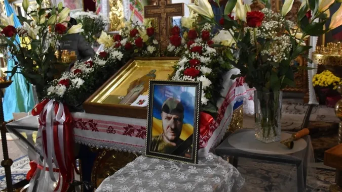 У громаді на Волині провели в останню путь воїна Михайла Мельника (фото)