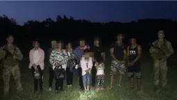 В Україні прикордонники затримали нелегальних мігрантів – громадяни Афганістану та Угорщини (фото)