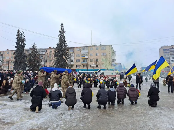 Під час останнього спілкування просив показати донечку: на Волині попрощалися з воїном Василем Гордіюком (фото)