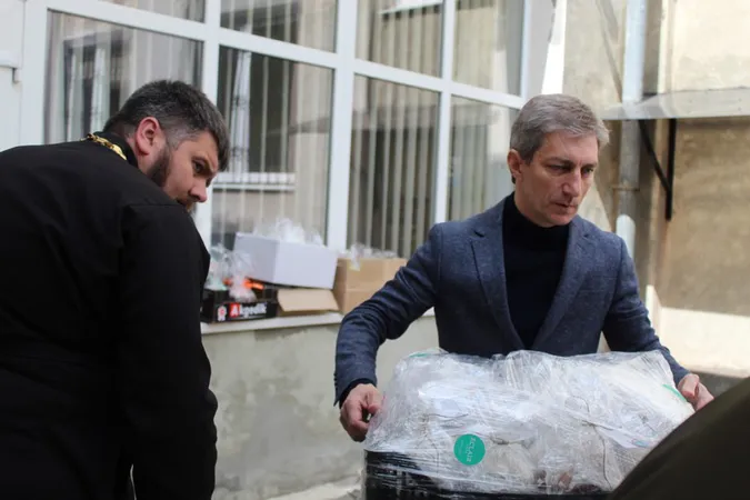Понад 200 пасок передали військовим волинської бригади