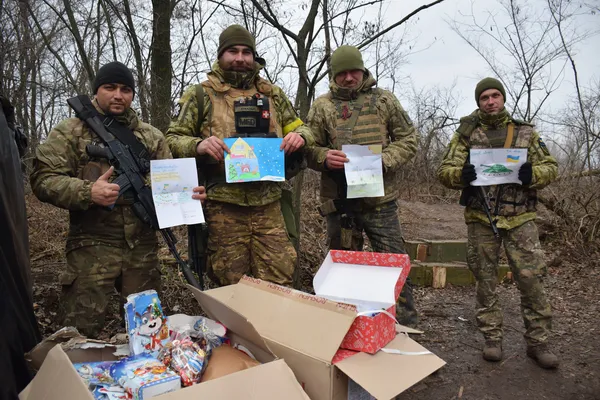 Каратисти з Луцька передали подарунки прикордонникам на Бахмутському напрямку (фотоі)